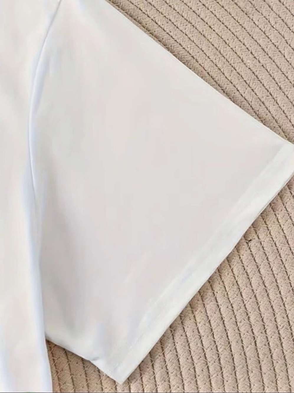 Gingerbread OH SNAP Graphic Tee in White NWT (LARGE) - Picture 4 of 5